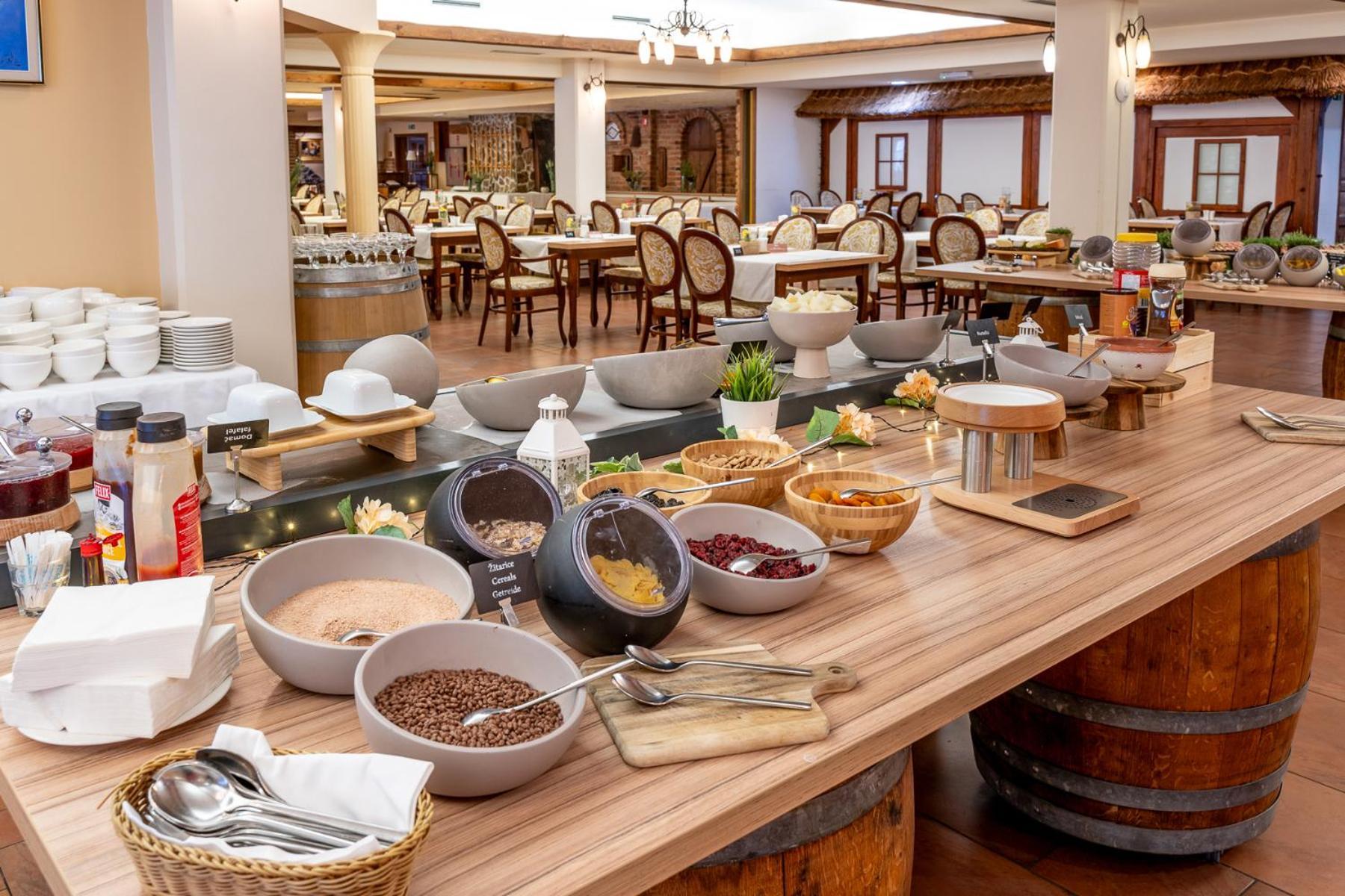 Veržej Terme Banovci - Hotel Zeleni Gaj מראה חיצוני תמונה