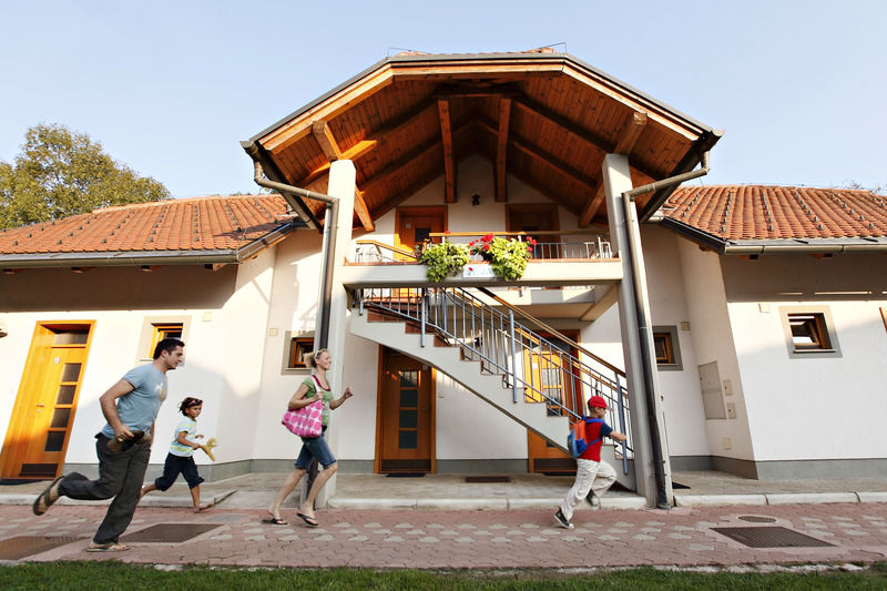Veržej Terme Banovci - Hotel Zeleni Gaj מראה חיצוני תמונה